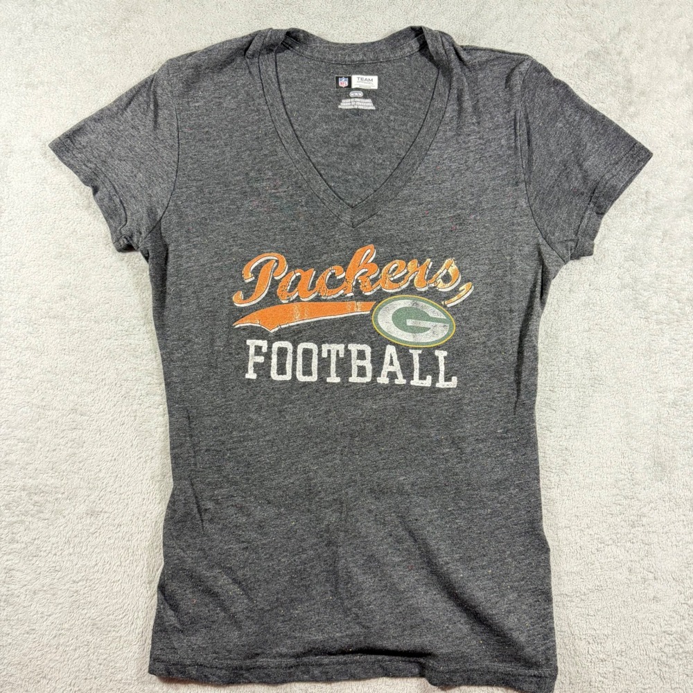 NFL Team Apparel Packers T-Shirt Womens Medium Gray V-Neck Distressed Graphic